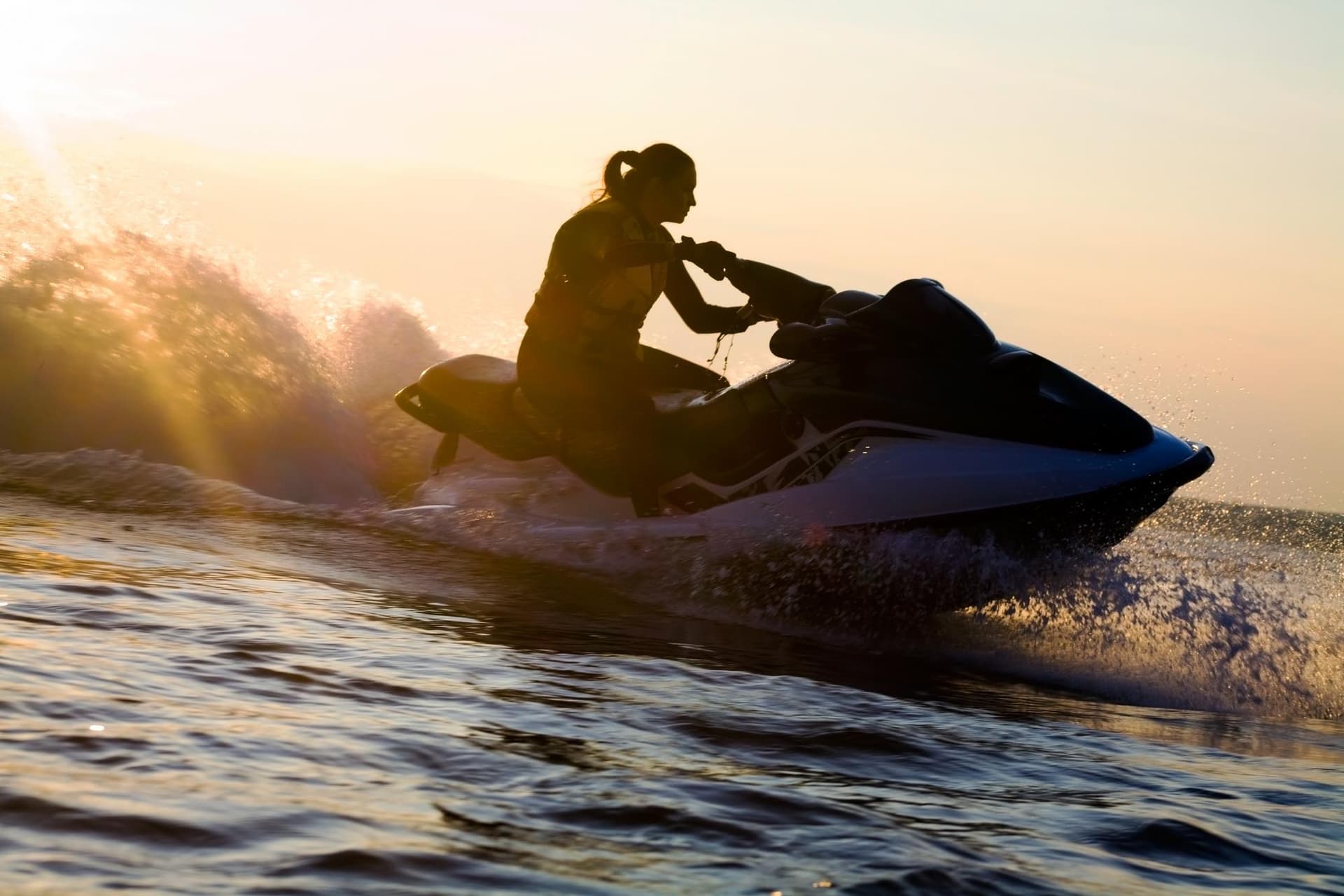 Faire du jet-ski