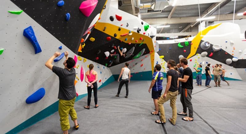 Salle d'escalade indoor à Vitrolles