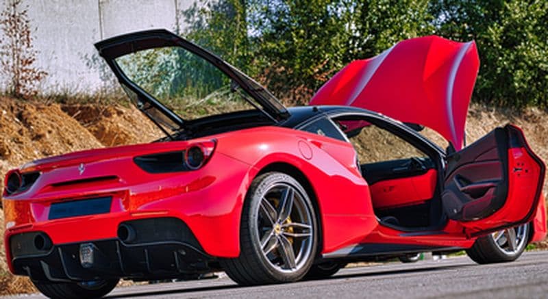 Pilotage de 2 GT : Lamborghini Gallardo LP-560 et Ferrari 488 GTB - circuit de Pont l'Evèque