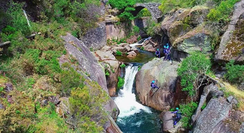 Canyoning à Castro Laboreiroau Nord du Portugal