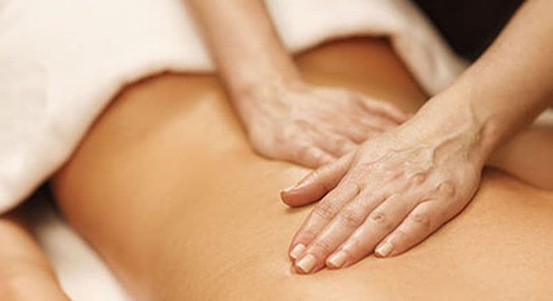 Massage californien près de Saint-Aygulf