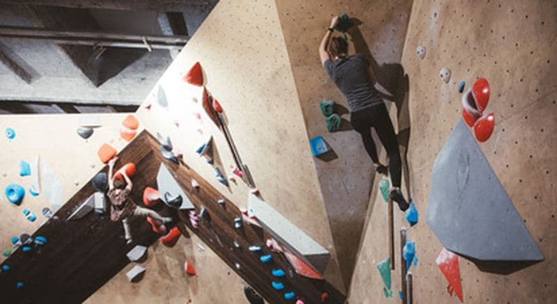 Salle d'escalade à Paris 19ème - Quartier Buttes-Chaumont