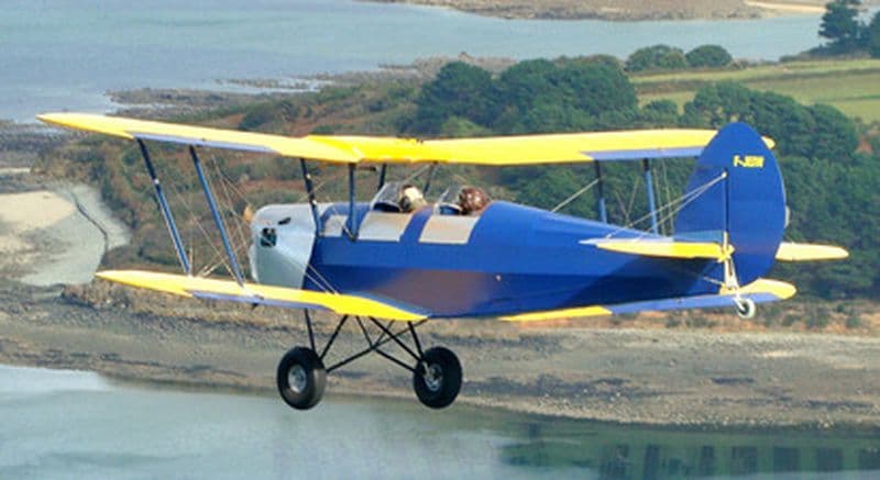 Survol de 'La Baie de Morlaix' en avion Biplan de légende