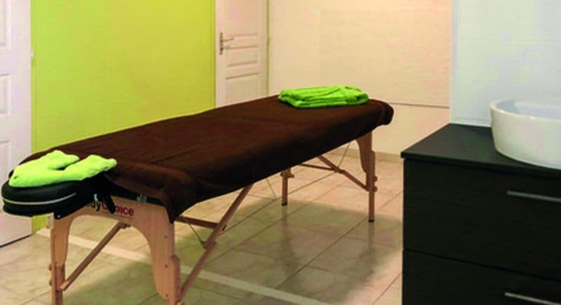 Gommage du Corps à Corneilhan