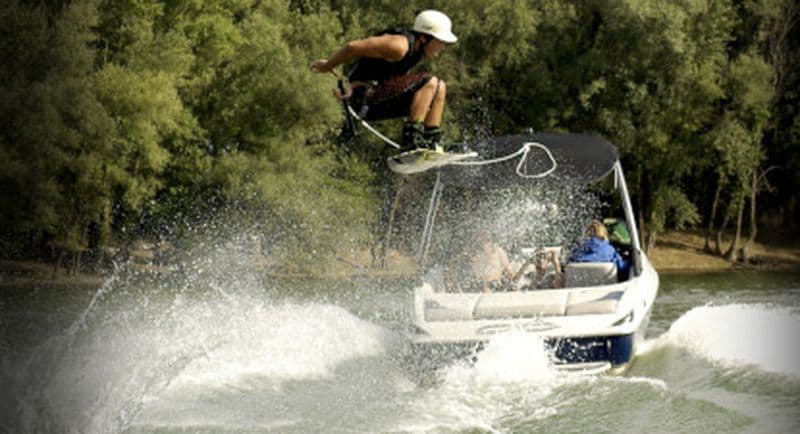 Stage de Wakeboard sur bateau près de Bordeaux