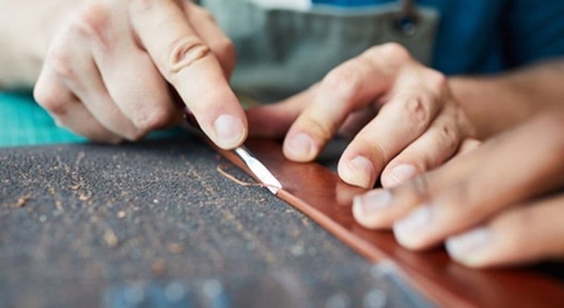 Atelier maroquinerie à Colombelles près de Caen