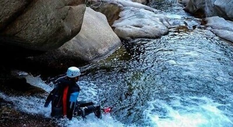 Canyoning sportif dans les Cévennes - Gorges du Chassezac