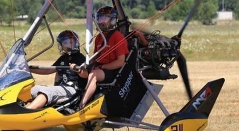 Baptême en ULM Pendulaire au-dessus des Volcans d'Auvergne
