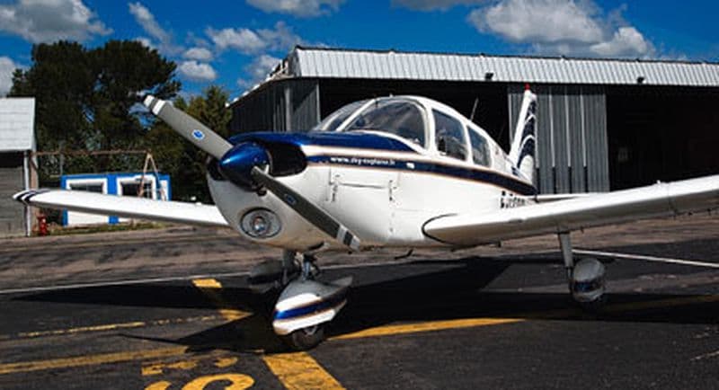 Initiation et stage de pilotage d'avion à Aix-en-Provence
