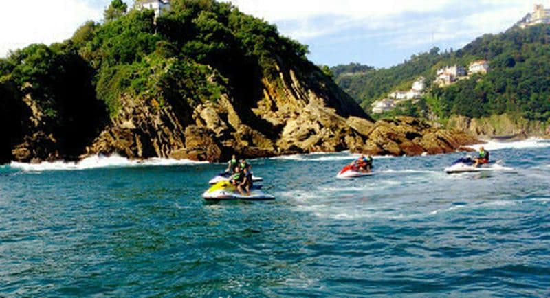 Randonnée en Jet-ski à Hendaye sur la côte Basque