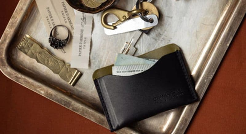 Création d'accessoires en cuir sur mesure à Paris 1er - Place des Victoires