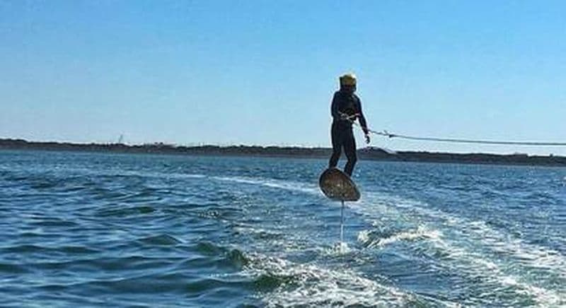 Initiation au foil tractée près de Perpignan