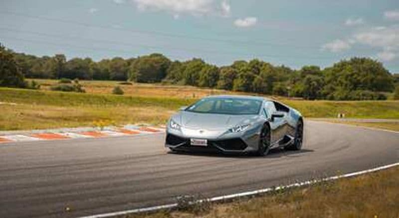 Pilotage en Lamborghini Huracan - Circuit de Dijon Prenois
