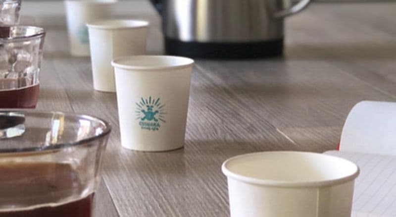 Atelier de dégustation de café dans une brûlerie artisanale à Boulogne-Billancourt