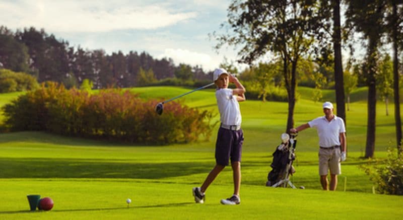 Parcours de Golf accompagné par un Pro sur le golf de la Valdaine