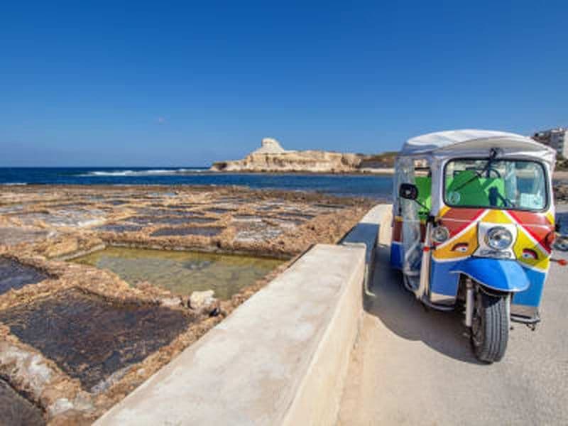Excursion en Tuk Tuk au coucher du soleil de Comino à Gozo, Malte