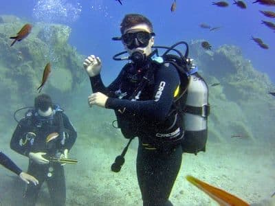 Découvrez la plongée sous-marine à Akrotiri, Santorin