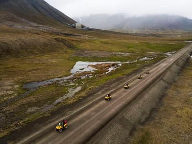 Aventure en quad et visite d'un chenil de Husky depuis Longyearbyen au Svalbard