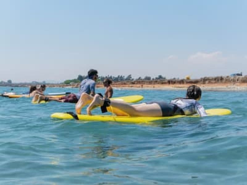Billet Leçon de surf à la plage de Softades près de Larnaca