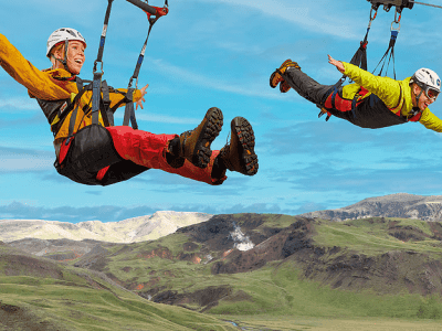 Méga Zipline depuis Reykjavík au-dessus de la vallée de Reykjadalur à Hveragerði
