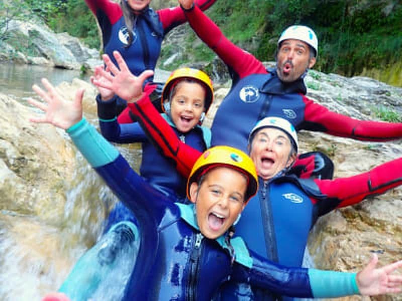 Canyoning en famille à Gorgues d'Albanyà, Girona