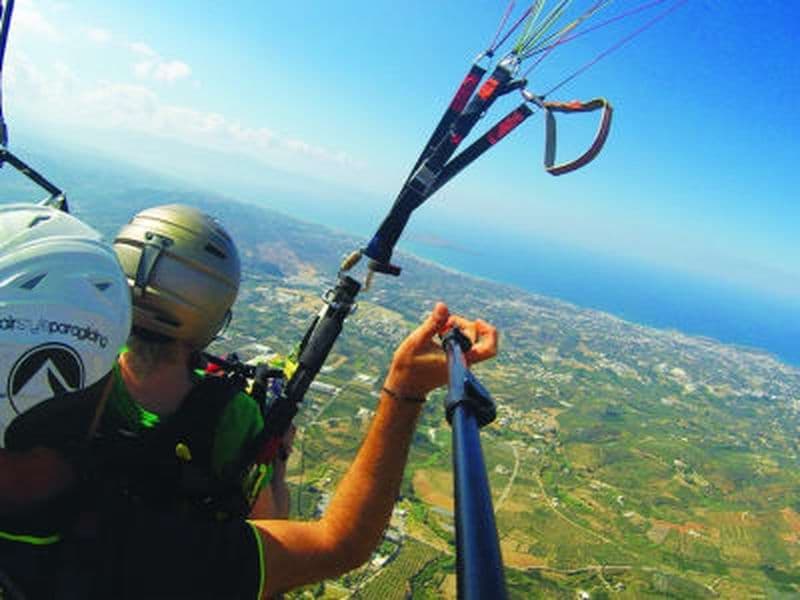 Vol en parapente en tandem depuis Malia près d'Héraklion en Crète