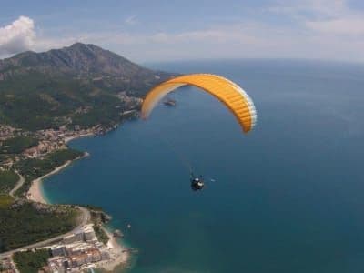 Vol en parapente en tandem au-dessus de la vieille ville de Kotor