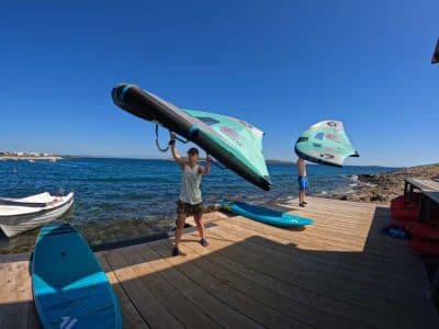 Cours d'initiation au foil à l'aile au Cap Kamenjak