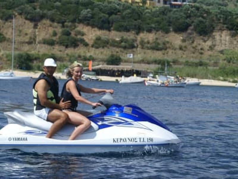 Jet ski en Chalcidique