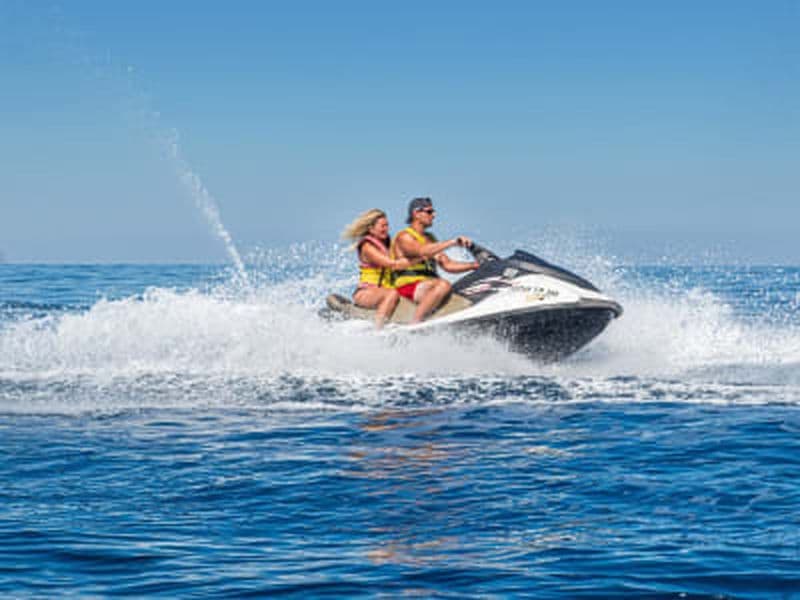Location de jet ski sur la plage de Rethymno