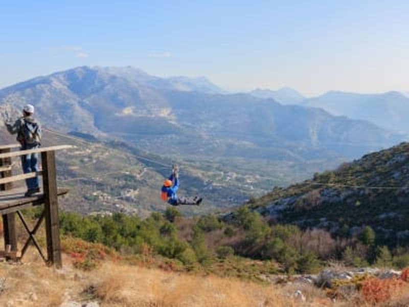 Excursion en tyrolienne dans les montagnes de Kozjak près de Split