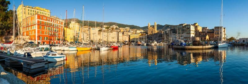 Visite guidée privée à pied dans Bastia