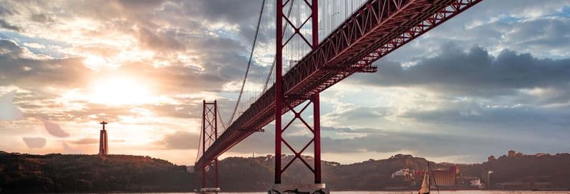 Balade en voilier au coucher de soleil