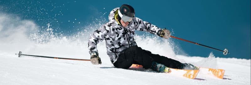 Excursion dans une station de ski à Chamonix + Forfait de ski et matériel