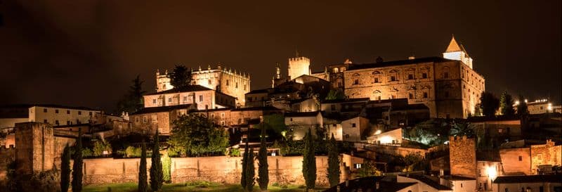 Free tour sur le thème des mystères et des légendes de Cáceres