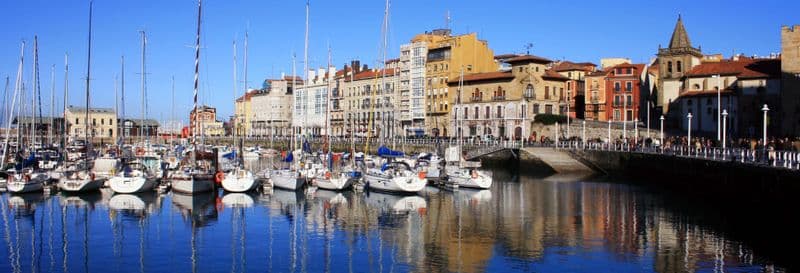 Balade en bateau à moteur sur la côte de Gijón