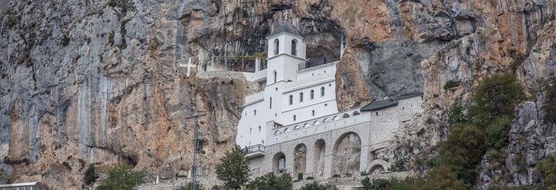 Excursion au Monastère d'Ostrog