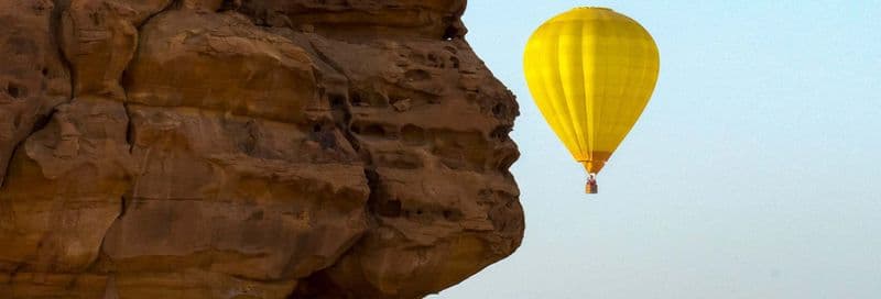Vol en montgolfière au-dessus d'Al-Ula
