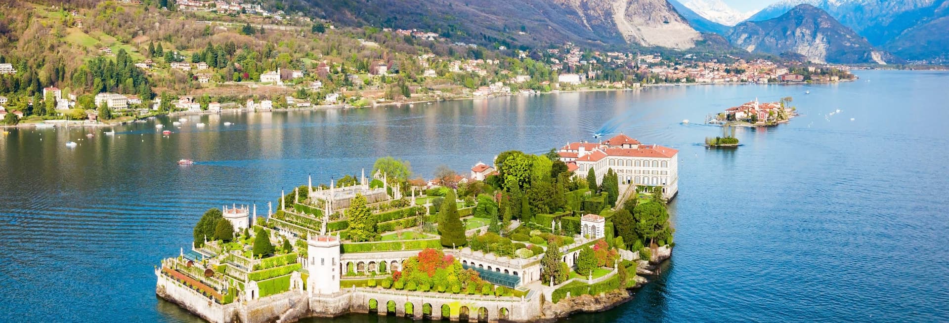 Location de bateau avec skipper sur le lac Majeur
