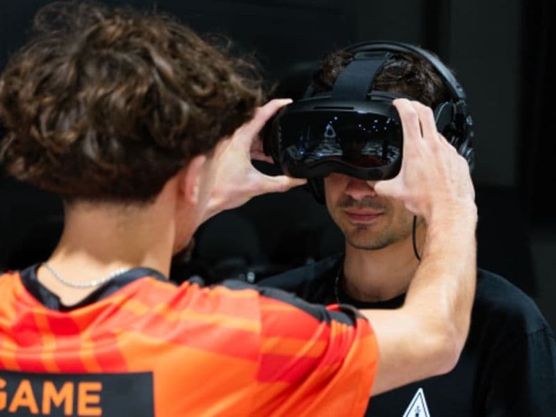 Réalité virtuelle en arène à EVA Cannes (06)