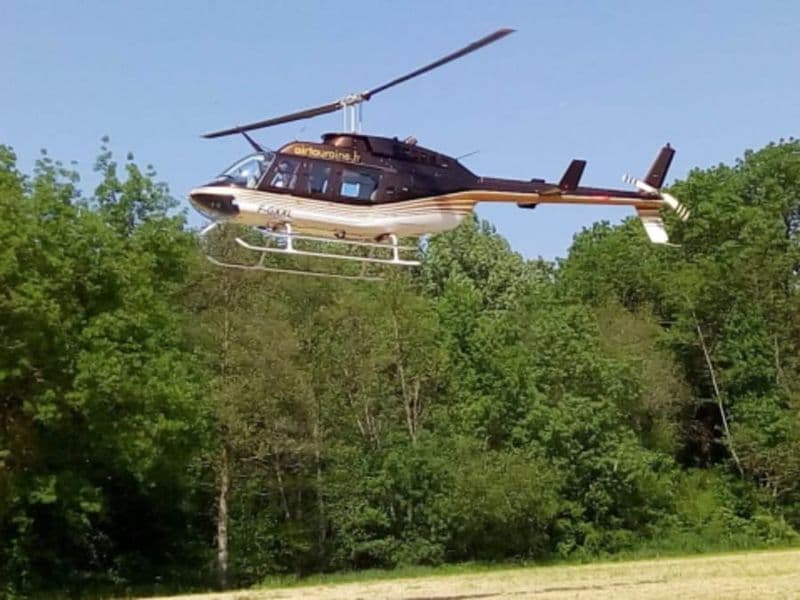 Les châteaux de la Loire en hélicoptère depuis Tours (37)