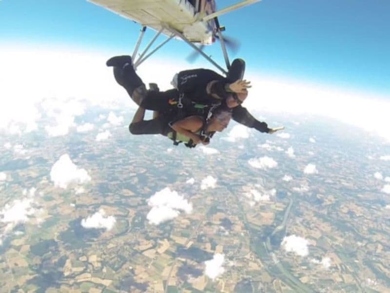 Saut en Parachute en tandem proche de Montauban