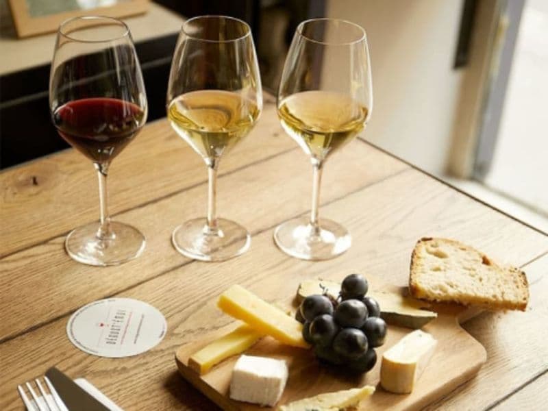 Atelier oenologique "Accords vins & fromages" à Rennes
