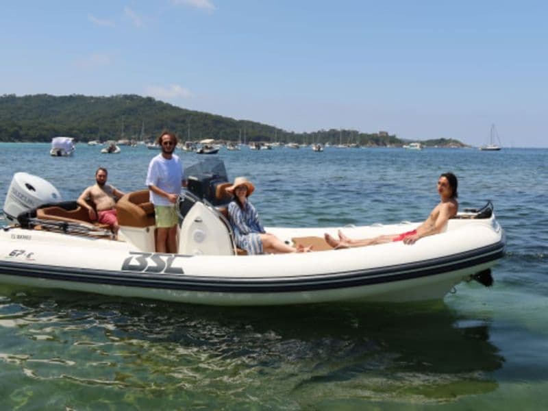 Excursion tour de l'île de Porquerolles et snorkeling (83)