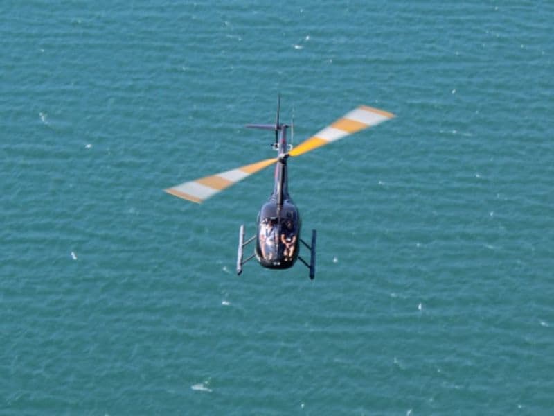 Vol en hélicoptère au-dessus de Saint-Pierre-la-Mer (11)