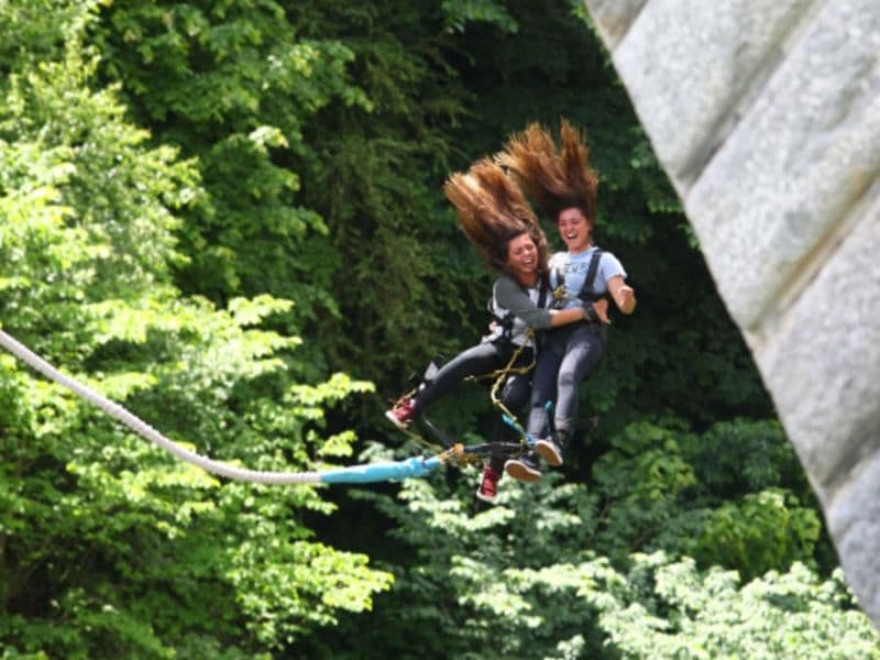 Saut à l'élastique du Pont Napoléon à Luz-Saint-Sauveur (65)