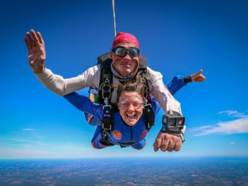 Saut en Parachute en tandem à Vannes (56)