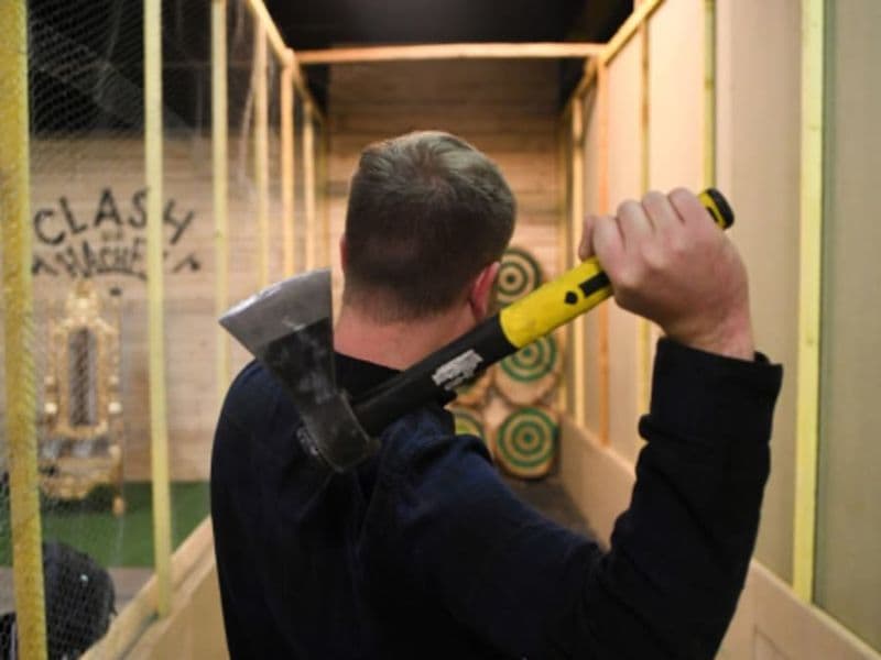 Lancer de hache proche de Saint-Etienne (42)