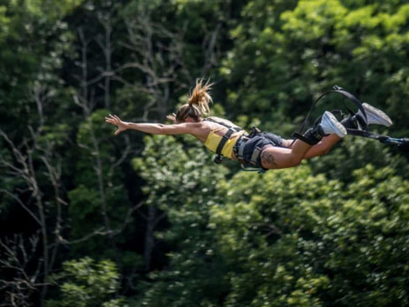 Saut à l'élastique depuis le Viaduc d'Alzon (30)