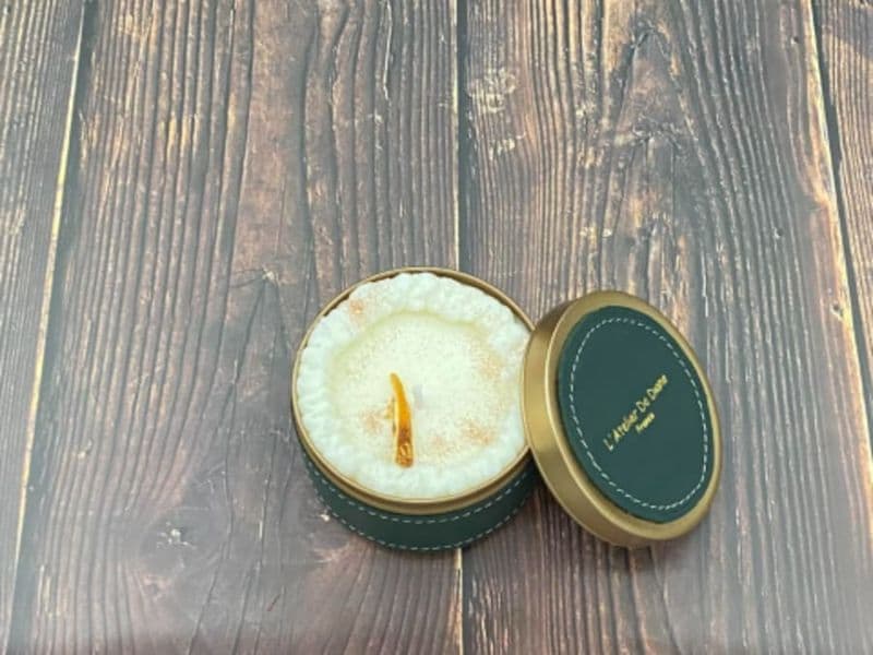 Atelier création d'une bougie parfumée et en cuir à Nassigny (03